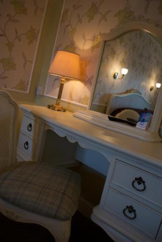 The Falcon Hotel Farnborough  Room photo
