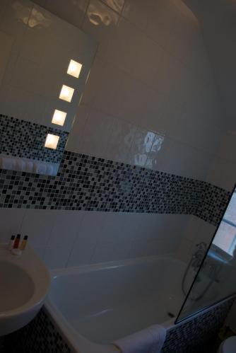 The Falcon Hotel Farnborough  Room photo