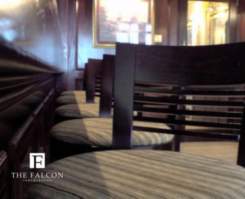 The Falcon Hotel Farnborough  Exterior photo